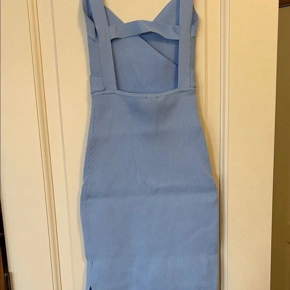 Elegant Blue Sleeveless Dress by MABLE. Great strap detail in back and a slit - Picture 4 of 7